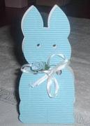 Coniglietto in ondulato azzurro