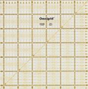 Universal ruler with cm scale 31.5x31.5