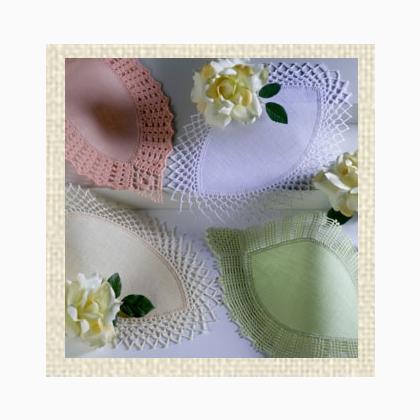 Petal Doily - Cream 25x14