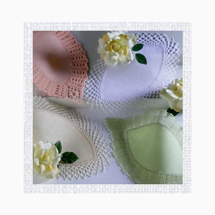 Petal Doily - White 25x14