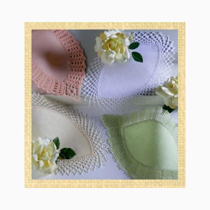 Petal Doily - Light Yellow 25x14