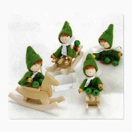 Winter Children - Green (4)