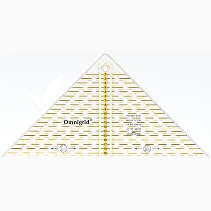 Quick triangle with cm scale B