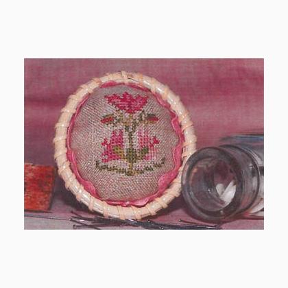 Flower Pincushion Topper (w/rick rack)