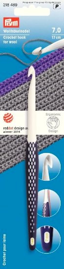 Crochet hook for wool, ergonomic, 7mm/17