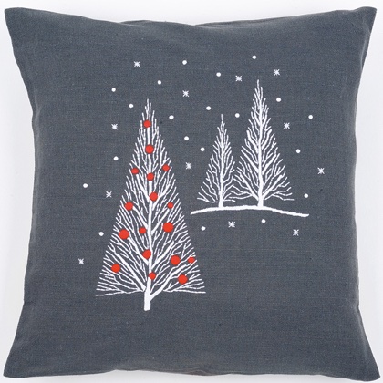 Front Cushion: Christmas Trees
