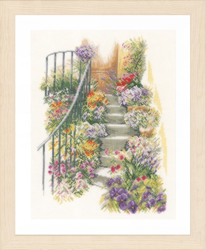 Escalier avec des fleurs
