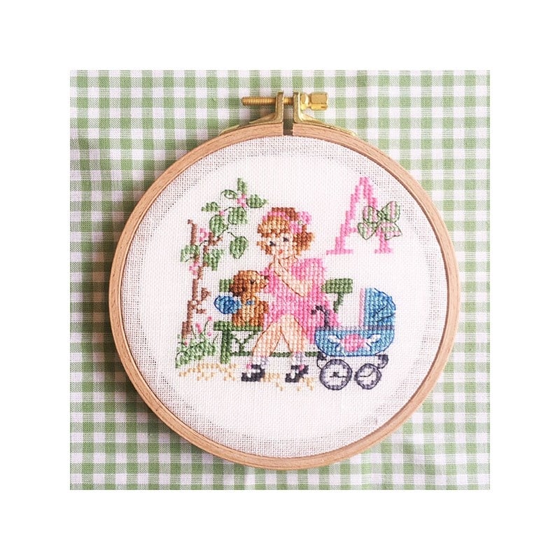 新品本物】 フランス 刺繍図案 洋書 modeles filles petites Les 洋書 新品本物】 フランス 刺繍図案 洋書 modeles filles petites Les 洋書