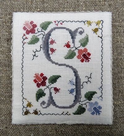 Flowery Letter S From Renato Parolin Cross Stitch Charts Cross Stitch Charts Casa Cenina