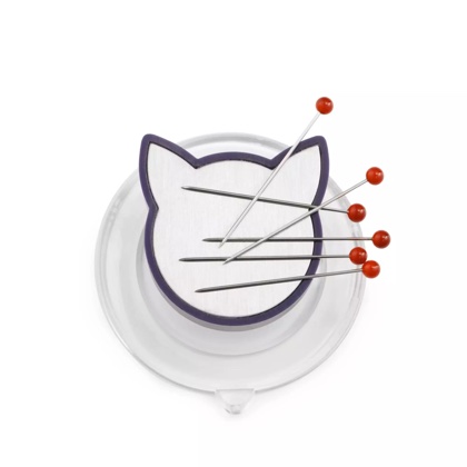 Cat pin magnet