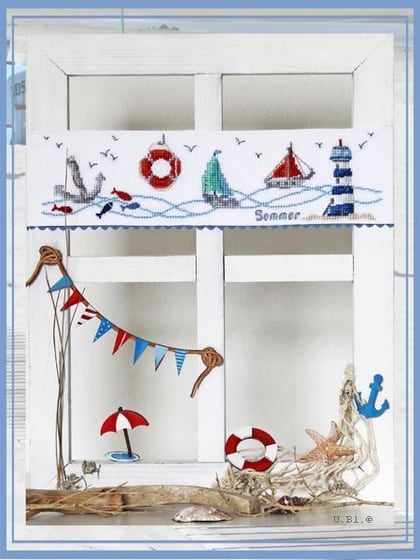 Decorative window - Satin White