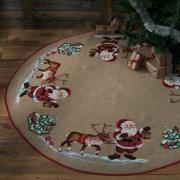 Santa Claus & reindeer Tree Skirt