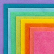 Felt Pack Arc en ciel 15x15cm.