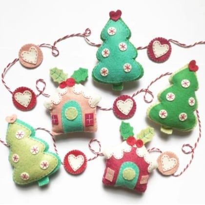 Christmas Houses and Trees Felt kit