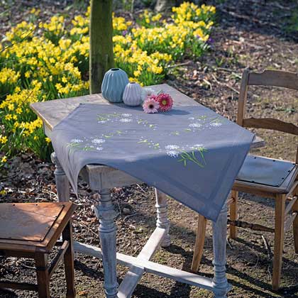 Squared Tablecloth - Flower fluff