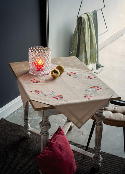 Squared Tablecloth - Snow hare and goldfinch