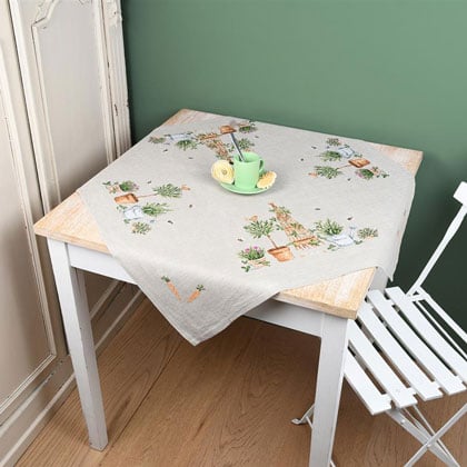 Squared Tablecloth - Garden equipment