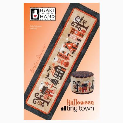 Halloween Tiny Town (w/emb)