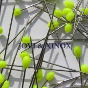 Steel pins with fluo yellow head