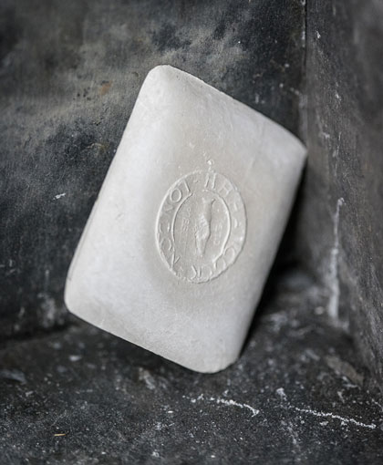 White tailor\'s chalk