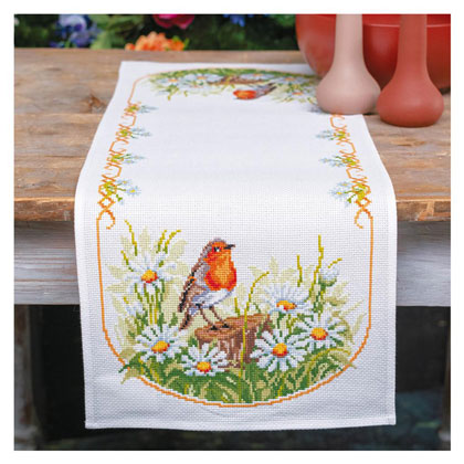 Runner - Daisies and robin