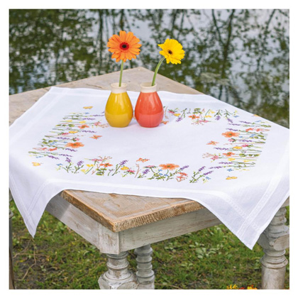 Squared Tablecloth - Lavender and field flowers