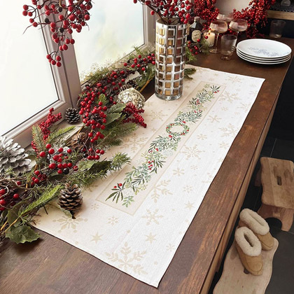 Table Runner « Winter Elegance » - Aida