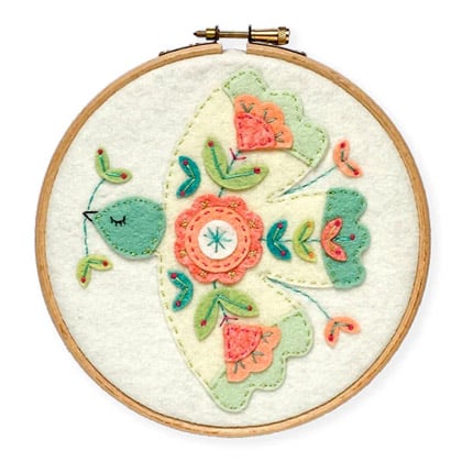 Felt Blooming dove Kit - with frame