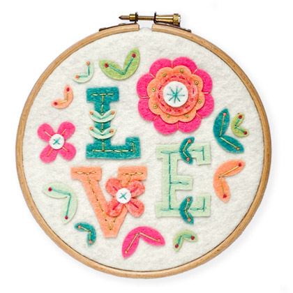 Felt Floral Love Kit - with frame