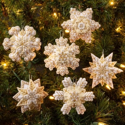 Felt Ornaments Applique Kit - Pearl Snowflakes
