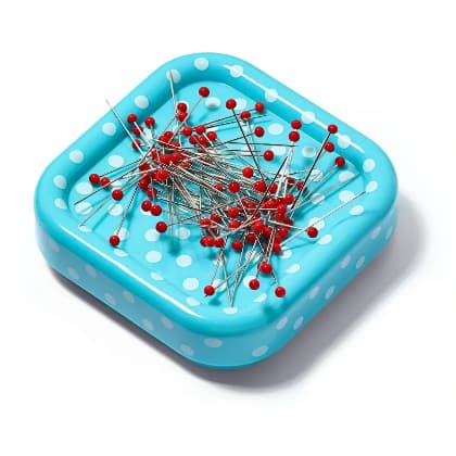 Prym love - Magnetic pincushion with glass-headed pins