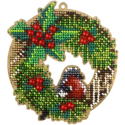 Wreath with robin
