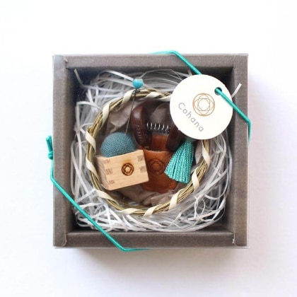 Mini Seki scissors and mini Masu pin cushion - Green