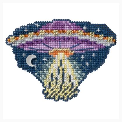 Seasonal Ornament: UFO