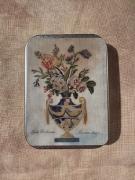 Tin box - Noeli Corbineau