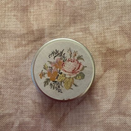 Small round tin box - Ernestine Brière