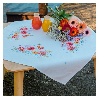 Tablecloth - Poppies and wildflowers