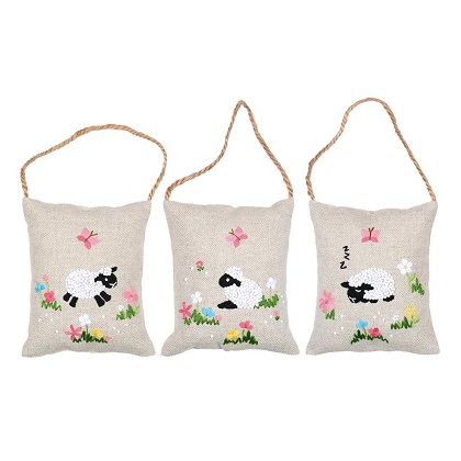 Deco cushion - Sheep in the meadow