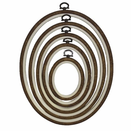 Oval Frame 14.5 cm x 19 cm - Wood
