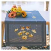 Runner - Robins and yellow flowers