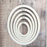 Oval Frame 18 cm x 23 cm - White
