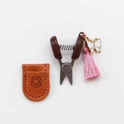 9th Anniversary Seki Mini Scissors: Pink Butterfly