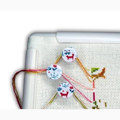 Magnetic Thread/Floss Keepers - Foxes
