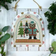 Winter Forest Snowglobe 2