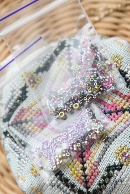 Beads Pack - 12 Days of Christmas Day 6 - Original